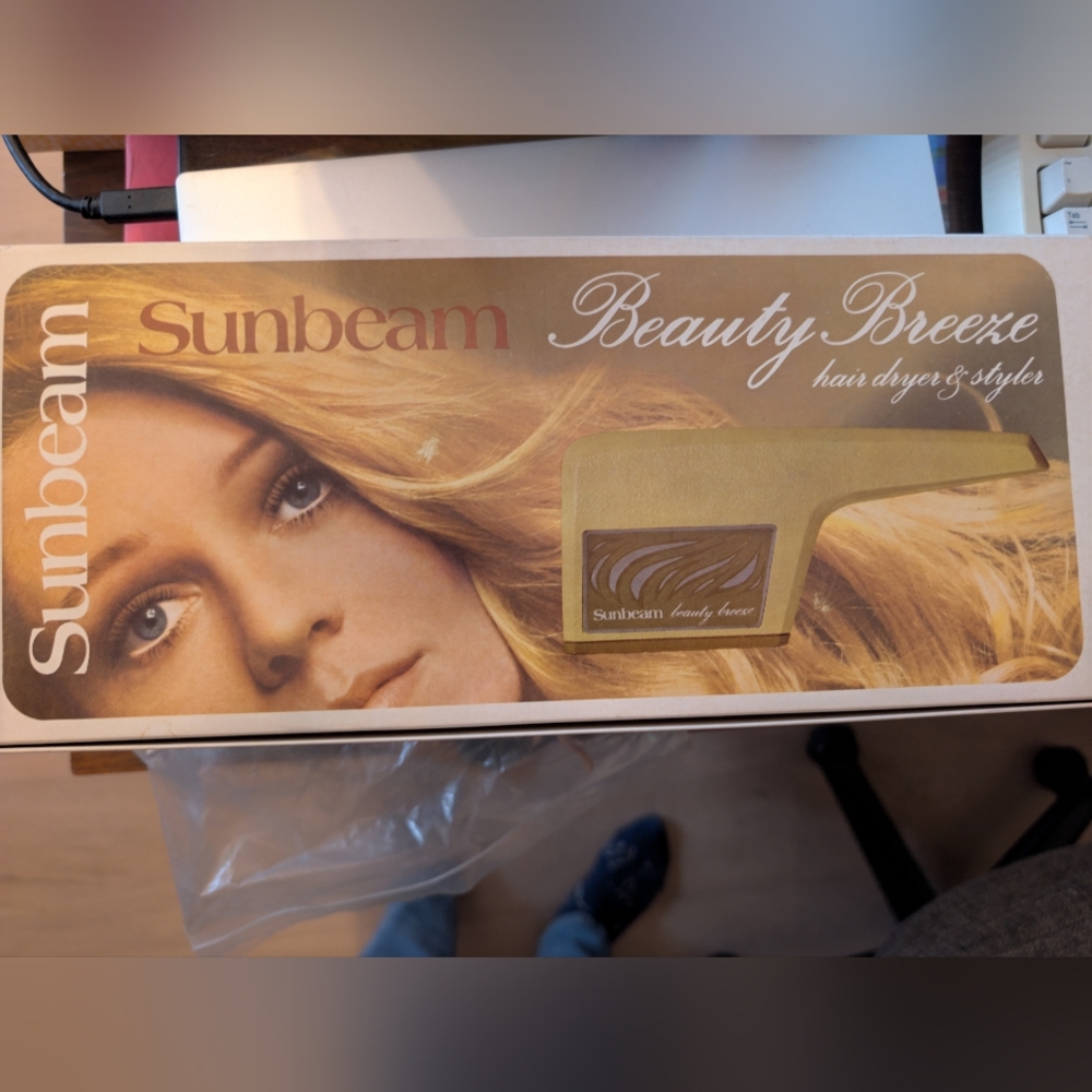 Sunbeam Beauty Breeze Hair Dryer & Styler - Gold